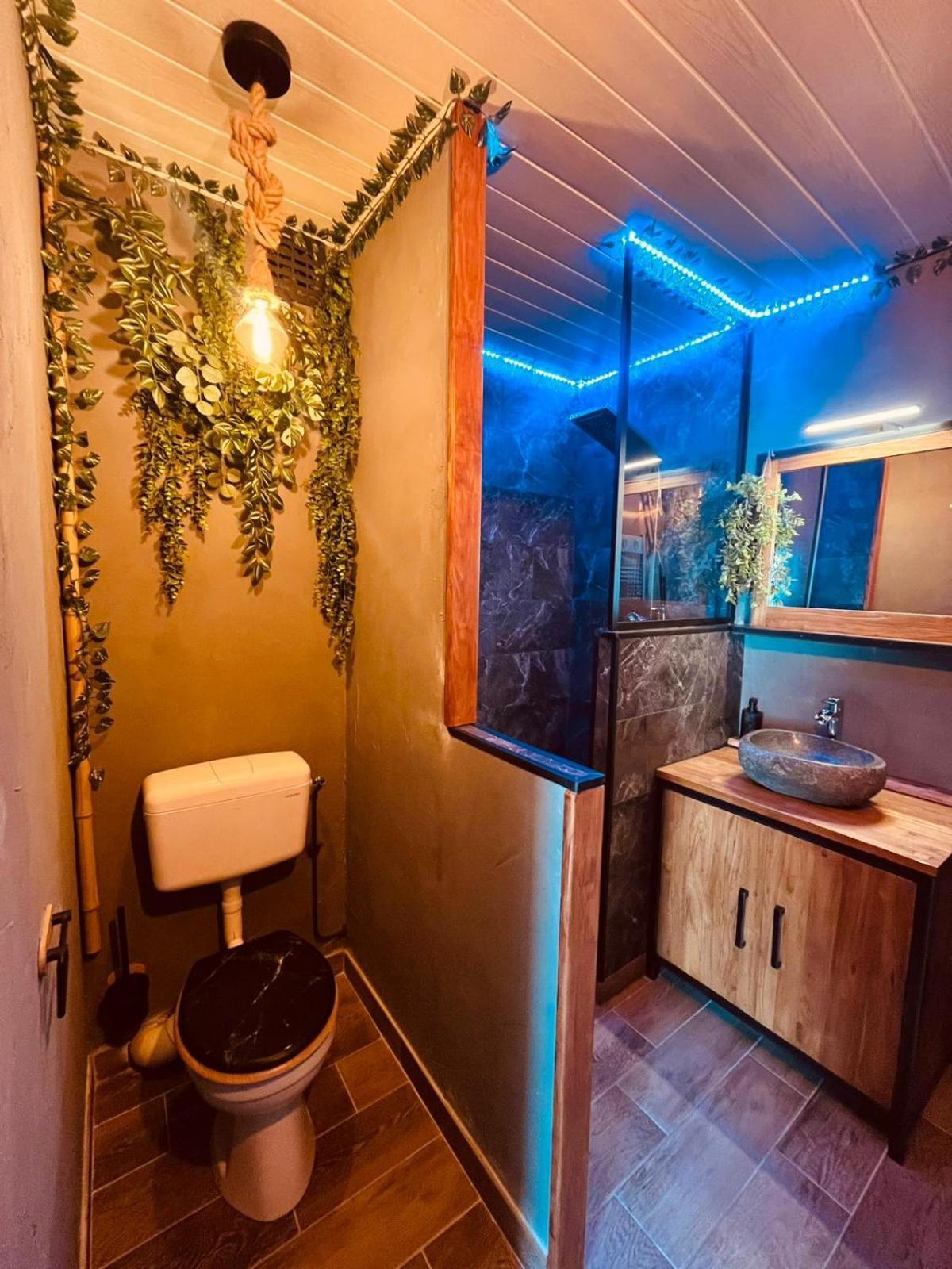 Oasis Tropical & Sauna Apartment *